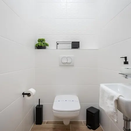 Westside River * Budapeste