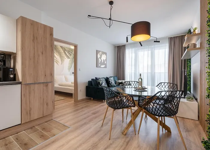 Westside River Appartement *